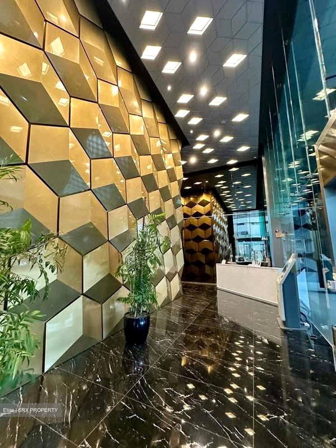 Centrium Square (D8), Office #601907461